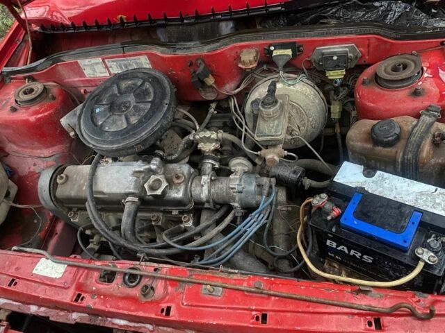 Красный ВАЗ 2109, объемом двигателя 1 л и пробегом 80 тыс. км за 793 $, фото 5 на Automoto.ua