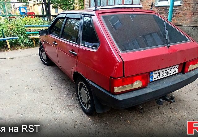 Красный ВАЗ 2109, объемом двигателя 1.5 л и пробегом 368 тыс. км за 1300 $, фото 1 на Automoto.ua