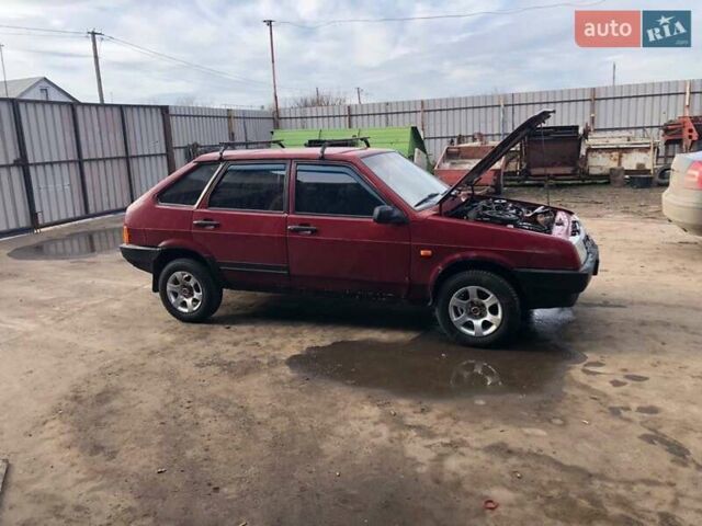 Красный ВАЗ 2109, объемом двигателя 1.45 л и пробегом 300 тыс. км за 1000 $, фото 2 на Automoto.ua