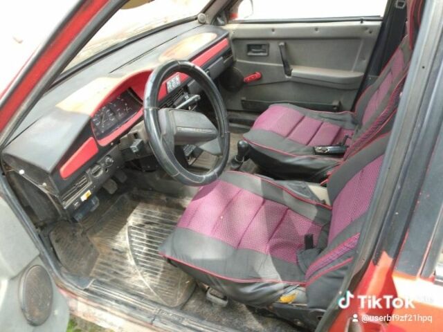 Красный ВАЗ 2109, объемом двигателя 0 л и пробегом 100 тыс. км за 850 $, фото 2 на Automoto.ua