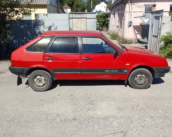 Красный ВАЗ 2109, объемом двигателя 0 л и пробегом 200 тыс. км за 1000 $, фото 3 на Automoto.ua