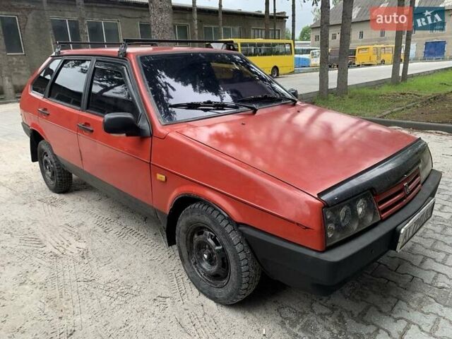 Красный ВАЗ 2109, объемом двигателя 1.5 л и пробегом 250 тыс. км за 850 $, фото 2 на Automoto.ua