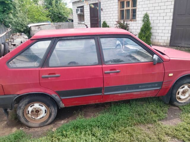 Красный ВАЗ 2109, объемом двигателя 5 л и пробегом 100 тыс. км за 649 $, фото 4 на Automoto.ua