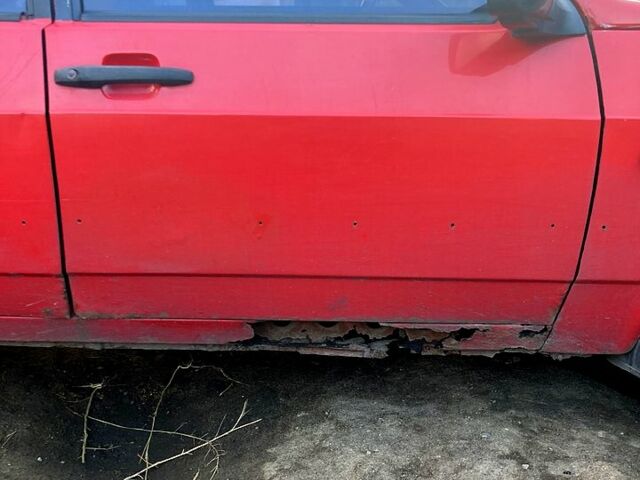 Червоний ВАЗ 2109, об'ємом двигуна 1.5 л та пробігом 300 тис. км за 999 $, фото 4 на Automoto.ua