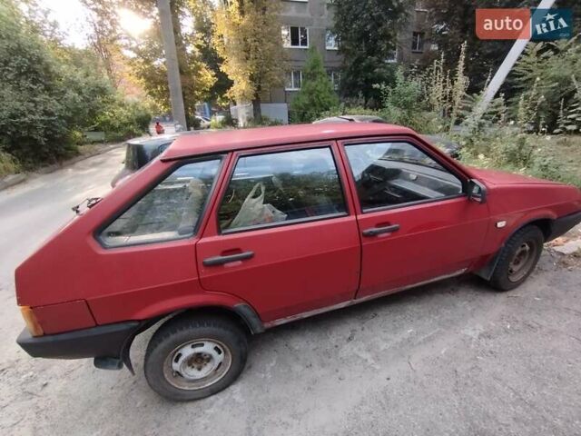 Красный ВАЗ 2109, объемом двигателя 1.5 л и пробегом 220 тыс. км за 1300 $, фото 2 на Automoto.ua