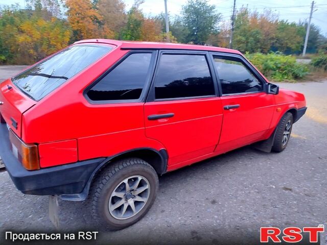 Красный ВАЗ 2109, объемом двигателя 1.3 л и пробегом 130 тыс. км за 1750 $, фото 6 на Automoto.ua