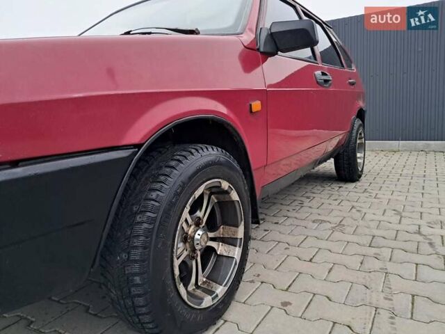 Красный ВАЗ 2109, объемом двигателя 1.5 л и пробегом 200 тыс. км за 999 $, фото 4 на Automoto.ua