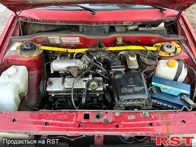 Красный ВАЗ 2109, объемом двигателя 1.5 л и пробегом 200 тыс. км за 999 $, фото 3 на Automoto.ua