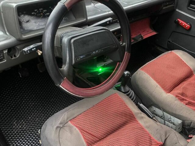 Красный ВАЗ 2109, объемом двигателя 1 л и пробегом 80 тыс. км за 793 $, фото 4 на Automoto.ua