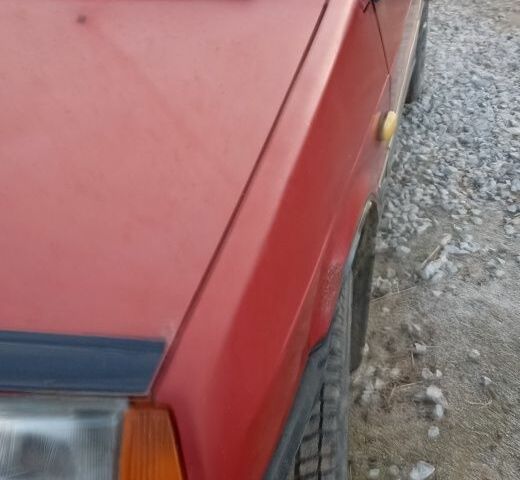 Красный ВАЗ 2109, объемом двигателя 1.5 л и пробегом 333 тыс. км за 495 $, фото 1 на Automoto.ua