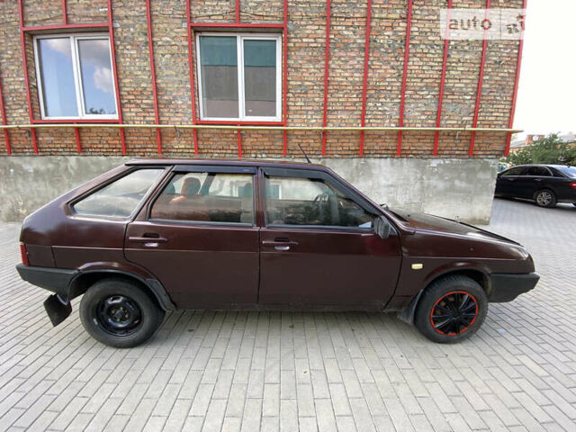 Красный ВАЗ 2109, объемом двигателя 1.5 л и пробегом 326 тыс. км за 1000 $, фото 3 на Automoto.ua