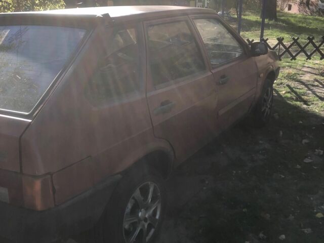 Красный ВАЗ 2109, объемом двигателя 0 л и пробегом 100 тыс. км за 1050 $, фото 6 на Automoto.ua