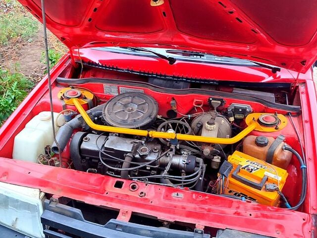 Красный ВАЗ 2109, объемом двигателя 1.3 л и пробегом 130 тыс. км за 1750 $, фото 4 на Automoto.ua