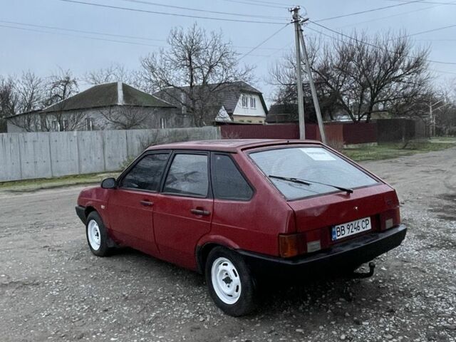 Красный ВАЗ 2109, объемом двигателя 1.5 л и пробегом 1000 тыс. км за 758 $, фото 4 на Automoto.ua