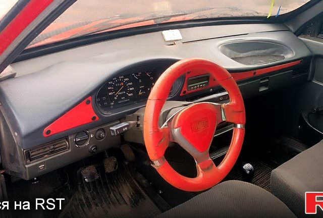 Красный ВАЗ 2109, объемом двигателя 1.5 л и пробегом 110 тыс. км за 1000 $, фото 3 на Automoto.ua