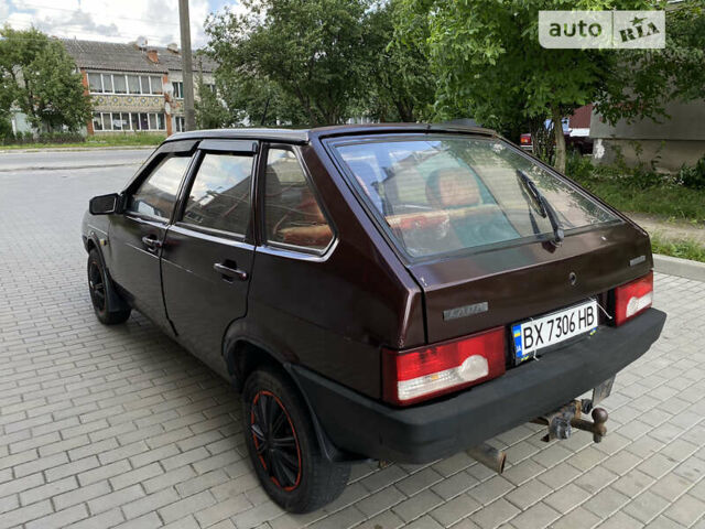 Красный ВАЗ 2109, объемом двигателя 1.5 л и пробегом 326 тыс. км за 1000 $, фото 6 на Automoto.ua