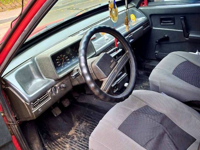 ВАЗ 2109 1995 в Днепре (Днепропетровске) на Automoto.ua Красный ВАЗ 2109, объемом двигателя 1.5 л и пробегом 247 тыс. км за 1050 $, фото 7 на Automoto.ua