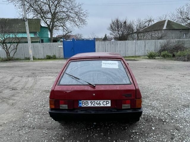Красный ВАЗ 2109, объемом двигателя 1.5 л и пробегом 1000 тыс. км за 758 $, фото 3 на Automoto.ua