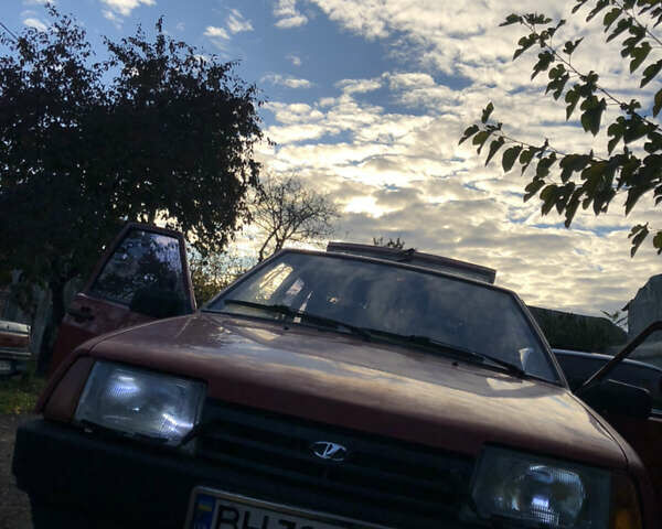 Красный ВАЗ 2109, объемом двигателя 1.5 л и пробегом 58 тыс. км за 1500 $, фото 3 на Automoto.ua