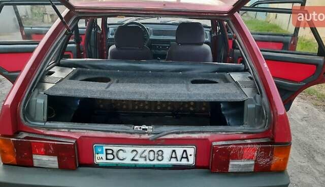 Красный ВАЗ 2109, объемом двигателя 0 л и пробегом 258 тыс. км за 700 $, фото 2 на Automoto.ua