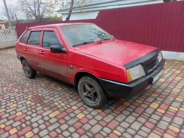 Красный ВАЗ 2109, объемом двигателя 1.5 л и пробегом 240 тыс. км за 700 $, фото 1 на Automoto.ua