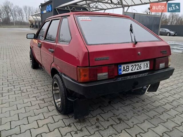 Красный ВАЗ 2109, объемом двигателя 1.5 л и пробегом 200 тыс. км за 999 $, фото 5 на Automoto.ua