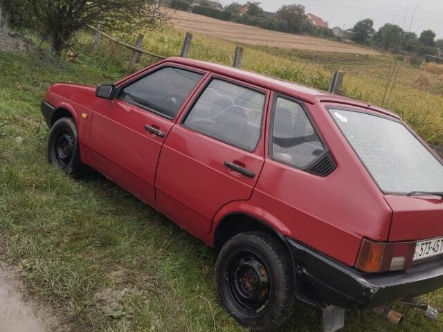 Красный ВАЗ 2109, объемом двигателя 0 л и пробегом 333 тыс. км за 700 $, фото 1 на Automoto.ua