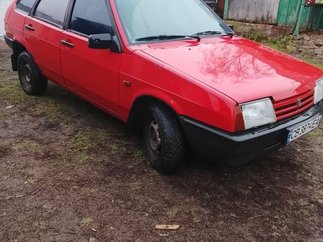 Красный ВАЗ 2109, объемом двигателя 1.5 л и пробегом 170 тыс. км за 900 $, фото 2 на Automoto.ua