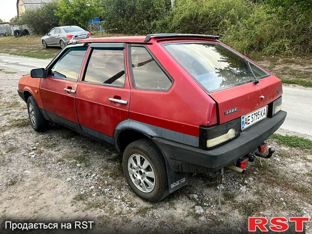 Красный ВАЗ 2109, объемом двигателя 1.5 л и пробегом 200 тыс. км за 999 $, фото 5 на Automoto.ua