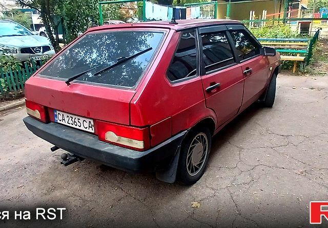 Красный ВАЗ 2109, объемом двигателя 1.5 л и пробегом 368 тыс. км за 1300 $, фото 2 на Automoto.ua