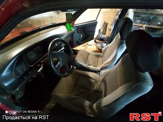Красный ВАЗ 2109, объемом двигателя 1.5 л и пробегом 350 тыс. км за 750 $, фото 1 на Automoto.ua
