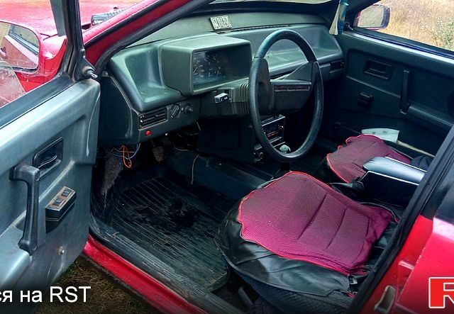 Красный ВАЗ 2109, объемом двигателя 1.5 л и пробегом 250 тыс. км за 1100 $, фото 2 на Automoto.ua