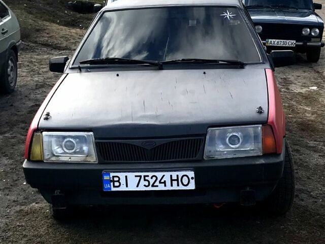 Красный ВАЗ 2109, объемом двигателя 1.5 л и пробегом 0 тыс. км за 700 $, фото 2 на Automoto.ua