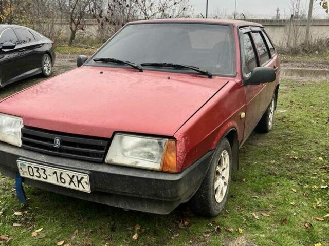 Красный ВАЗ 2109, объемом двигателя 1.5 л и пробегом 200 тыс. км за 953 $, фото 2 на Automoto.ua
