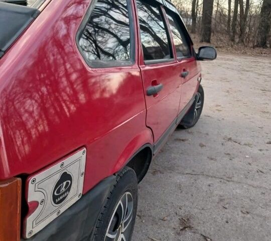 Красный ВАЗ 2109, объемом двигателя 0 л и пробегом 157 тыс. км за 828 $, фото 1 на Automoto.ua