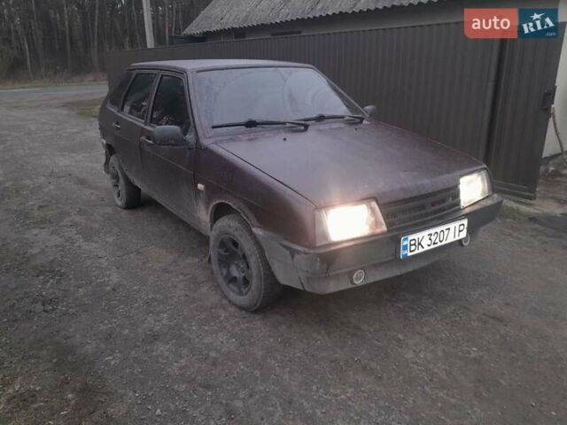 Червоний ВАЗ 2109, об'ємом двигуна 1.5 л та пробігом 235 тис. км за 750 $, фото 2 на Automoto.ua