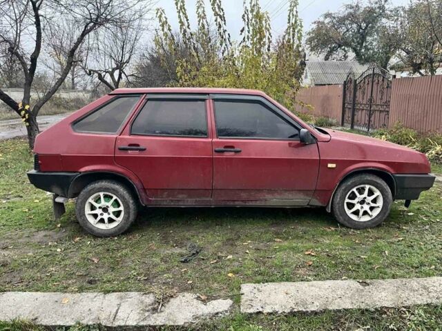 Красный ВАЗ 2109, объемом двигателя 1.5 л и пробегом 200 тыс. км за 953 $, фото 1 на Automoto.ua