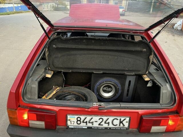 Красный ВАЗ 2109, объемом двигателя 0 л и пробегом 220 тыс. км за 900 $, фото 4 на Automoto.ua