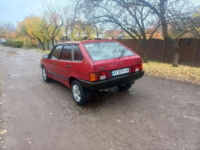 Красный ВАЗ 2109, объемом двигателя 1.5 л и пробегом 200 тыс. км за 1300 $, фото 4 на Automoto.ua