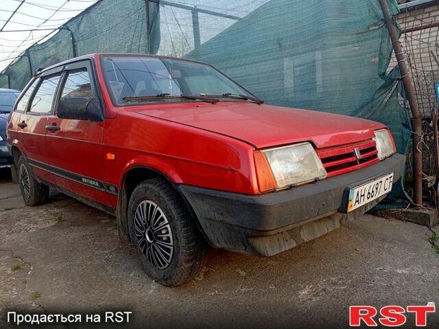 Красный ВАЗ 2109, объемом двигателя 1.5 л и пробегом 100 тыс. км за 800 $, фото 1 на Automoto.ua