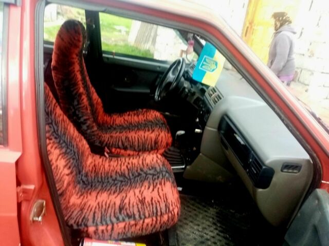 Красный ВАЗ 2109, объемом двигателя 0 л и пробегом 190 тыс. км за 1200 $, фото 4 на Automoto.ua