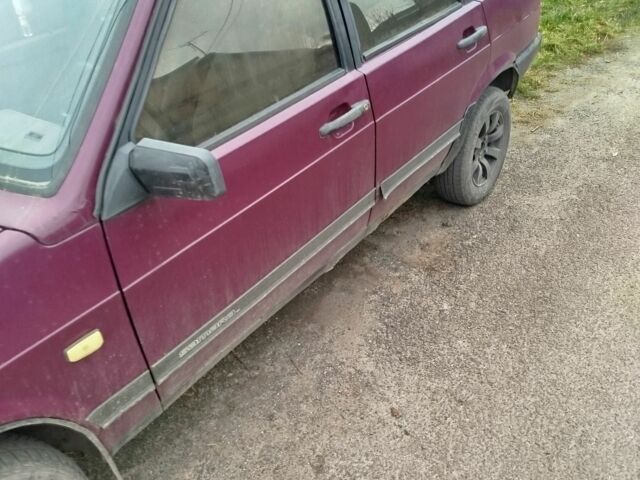 Червоний ВАЗ 2109, об'ємом двигуна 1.5 л та пробігом 400 тис. км за 1100 $, фото 3 на Automoto.ua