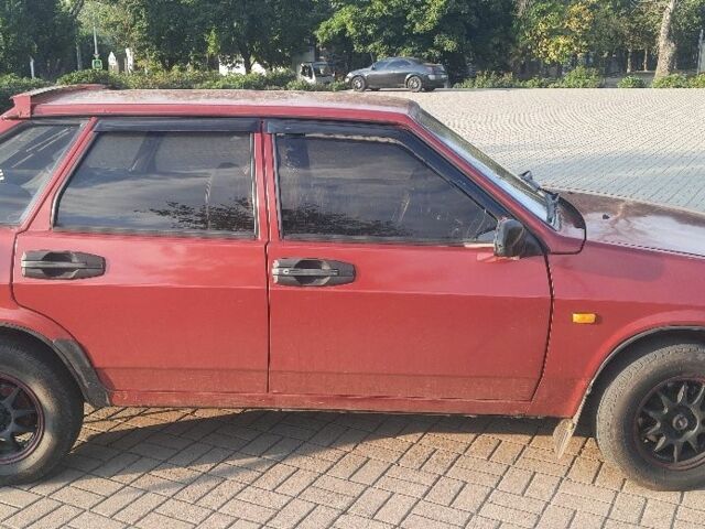 Красный ВАЗ 2109, объемом двигателя 1.3 л и пробегом 58 тыс. км за 1181 $, фото 2 на Automoto.ua