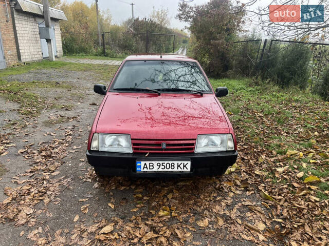 Красный ВАЗ 2109, объемом двигателя 1.5 л и пробегом 109 тыс. км за 2550 $, фото 2 на Automoto.ua