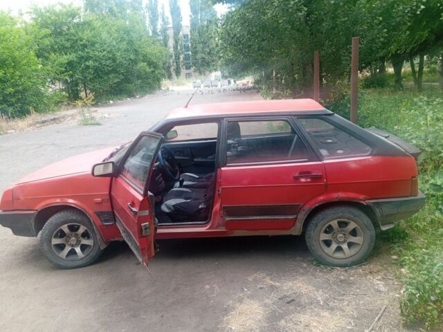 Красный ВАЗ 2109, объемом двигателя 1.6 л и пробегом 300 тыс. км за 400 $, фото 1 на Automoto.ua