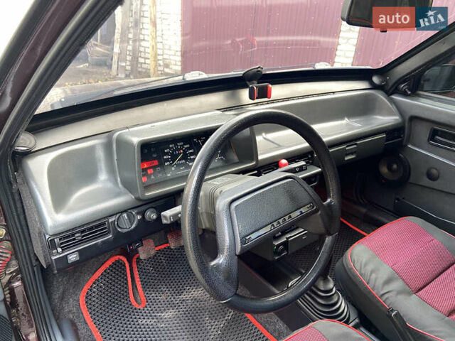 Красный ВАЗ 2109, объемом двигателя 1.5 л и пробегом 63 тыс. км за 1800 $, фото 19 на Automoto.ua