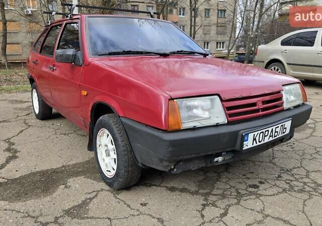 Красный ВАЗ 2109, объемом двигателя 1.5 л и пробегом 173 тыс. км за 950 $, фото 1 на Automoto.ua