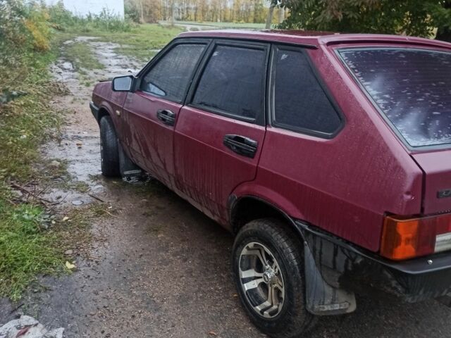 Червоний ВАЗ 2109, об'ємом двигуна 1.5 л та пробігом 185 тис. км за 1400 $, фото 3 на Automoto.ua