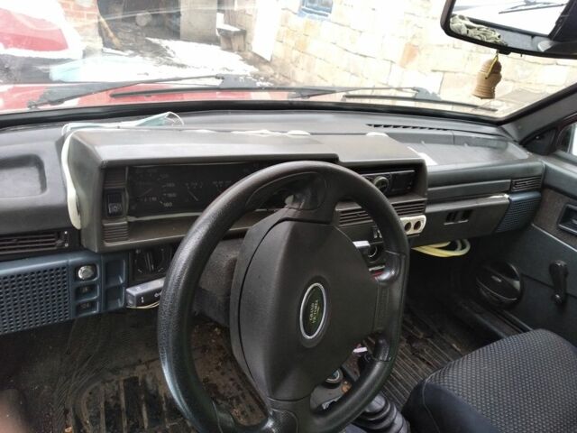 Красный ВАЗ 2109, объемом двигателя 1.5 л и пробегом 350 тыс. км за 1333 $, фото 3 на Automoto.ua