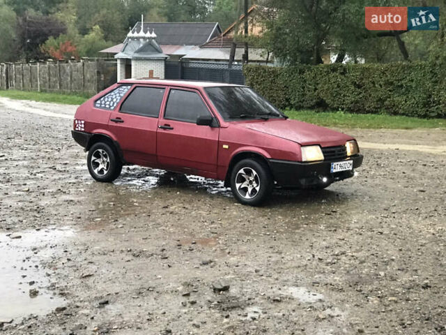 Красный ВАЗ 2109, объемом двигателя 1.5 л и пробегом 325 тыс. км за 800 $, фото 1 на Automoto.ua